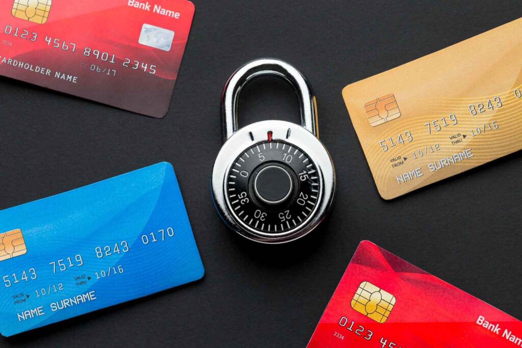 What Are the Pros and Cons of an Unsecured Card